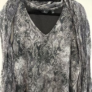 G by Giuliana Black and Gray Snake Print Top with scarf. New, never worn.